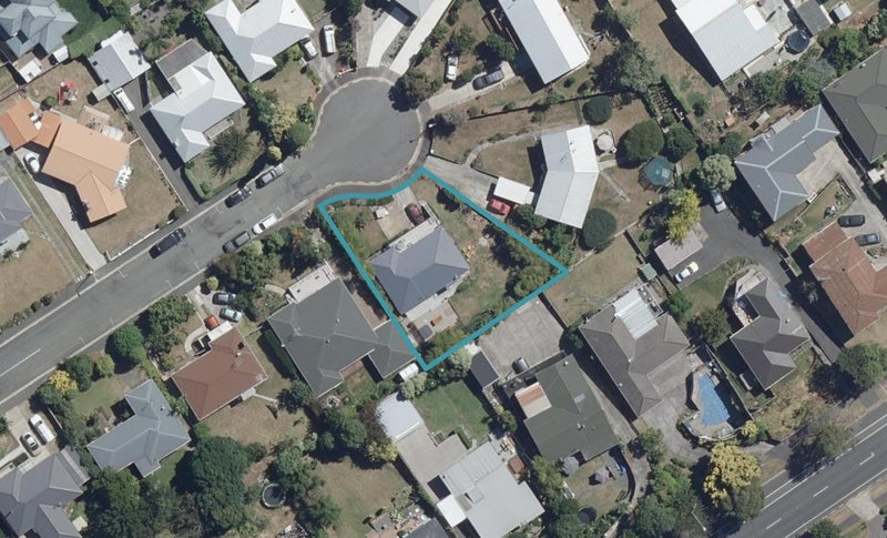 10 Westney Place, Forest Lake, Hamilton - Carousel 1
