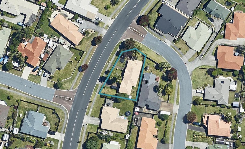 74 Pacific View Road, Papamoa Beach, Papamoa - Carousel 1