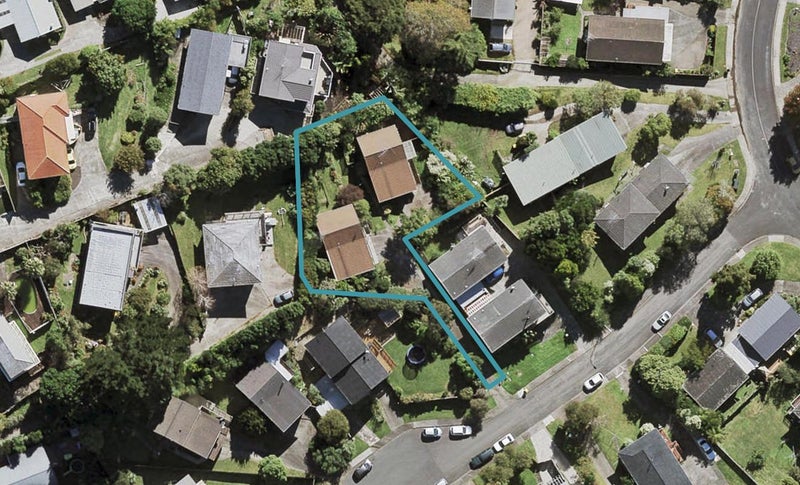 1/5 Glenvale Place, Tōtara Vale, Auckland - Carousel 1