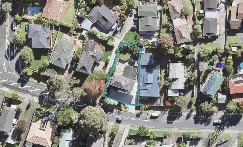 215 Glamorgan Drive, Torbay, Auckland - Carousel 1