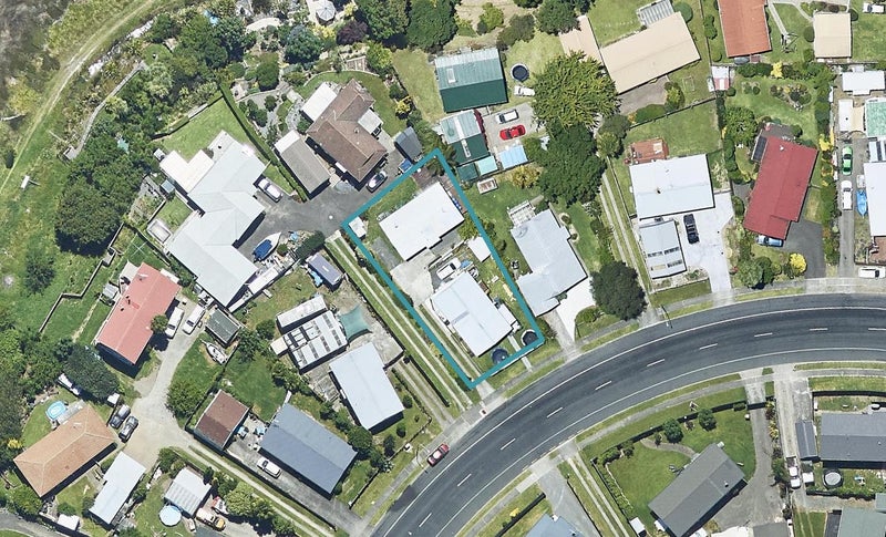 172B Windermere Drive, Poike, Tauranga - Carousel 1