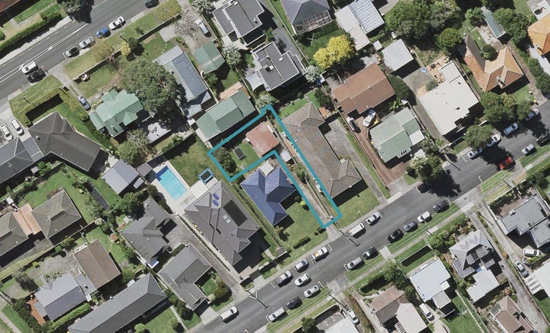 27D Lomond Street, Takapuna, Auckland - Carousel 1