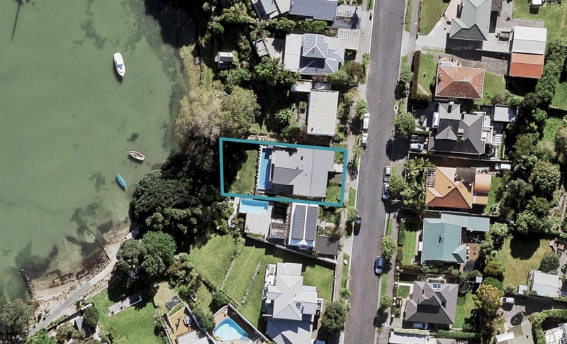 20 Westmere Park Avenue, Westmere, Auckland - Carousel 1