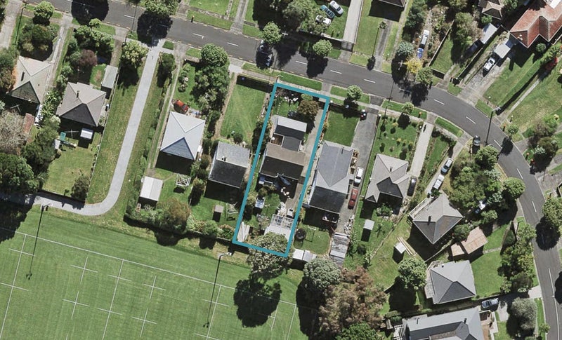 27 Fearon Avenue, Mount Roskill, Auckland - Carousel 1