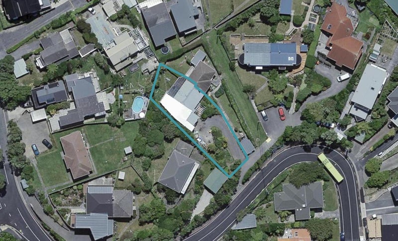 112 Homebush Road, Khandallah, Wellington - Carousel 1