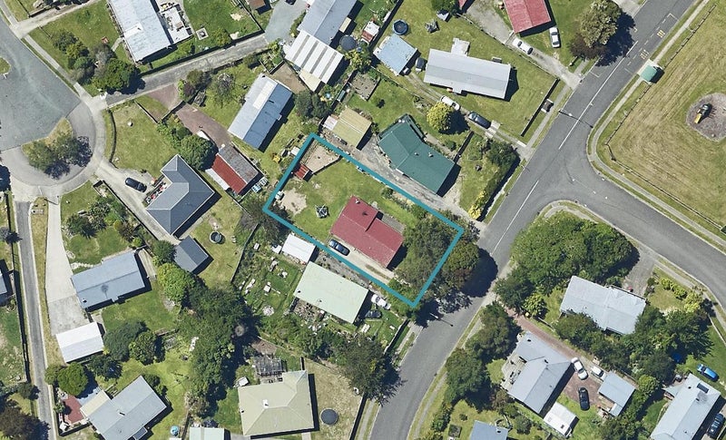 24 Rewarewa Street, Owhata, Rotorua - Carousel 1