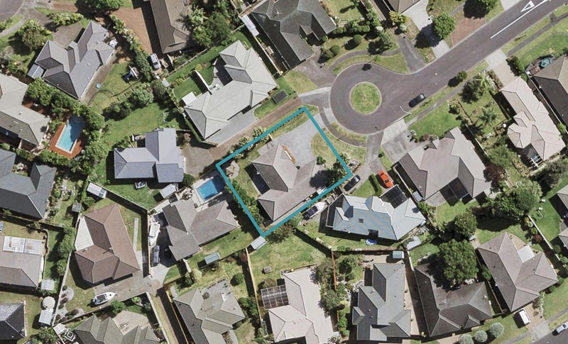 12 Castlehill Court, Wattle Downs, Auckland - Carousel 1
