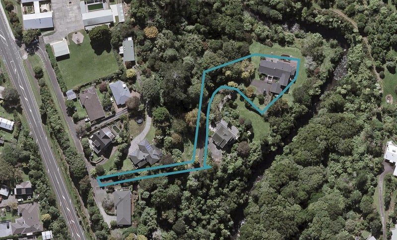 13 Welbourn Terrace, Welbourn, New Plymouth - Carousel 1
