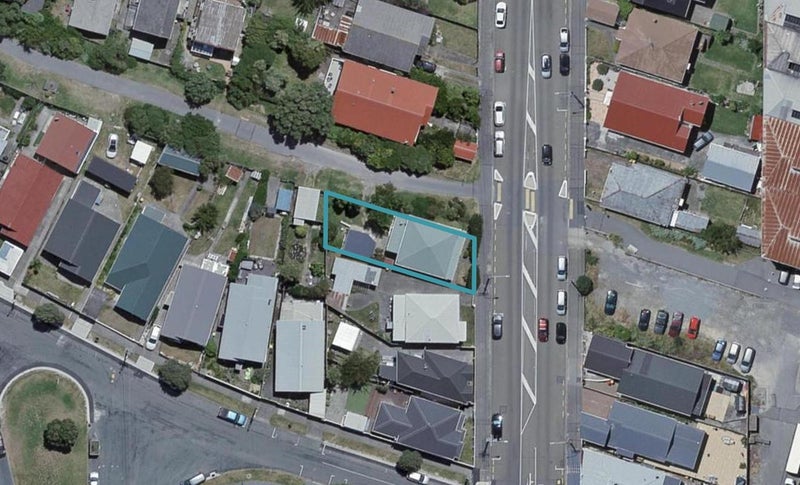 84 Onepu Road, Lyall Bay, Wellington - Carousel 1