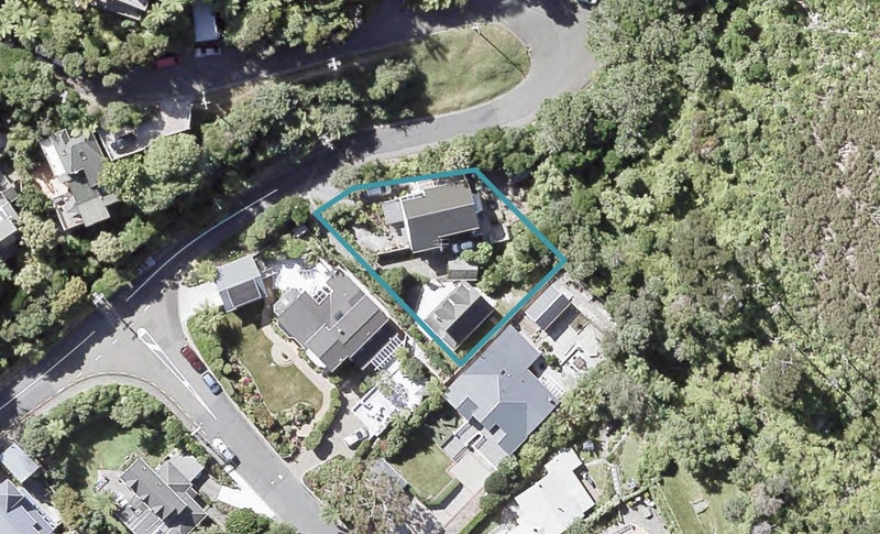 1/28 Ferry Road, Days Bay, Lower Hutt - Carousel 1