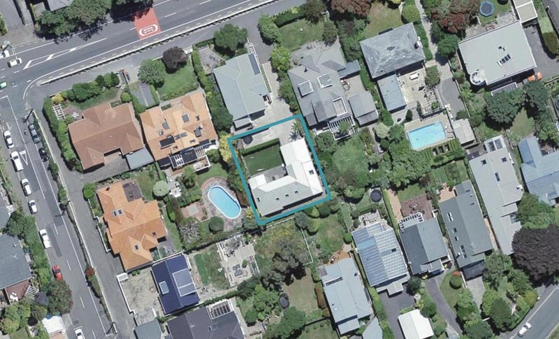 129A Karori Road, Karori, Wellington - Carousel 1