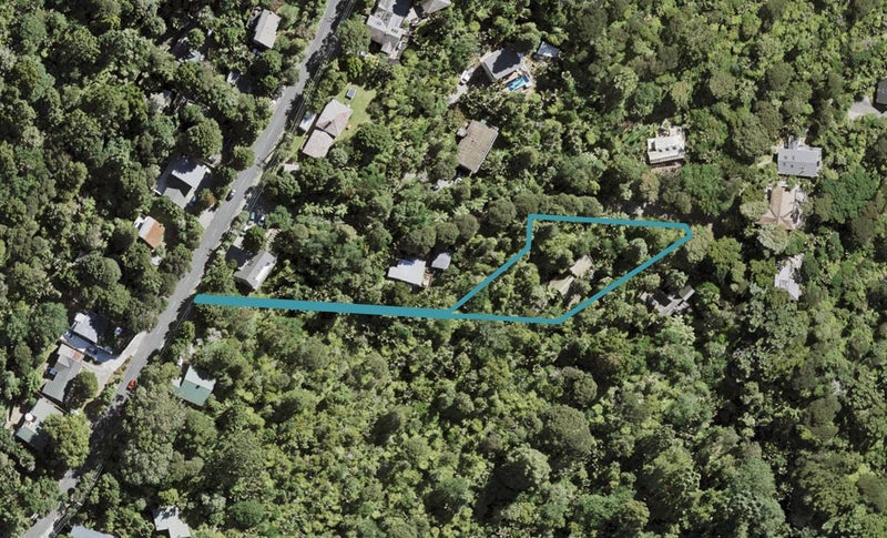 582 South Titirangi Road, Titirangi, Auckland - Carousel 1