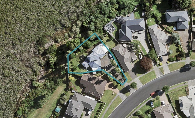 33 Longford Park Drive, Takanini, Auckland - Carousel 1