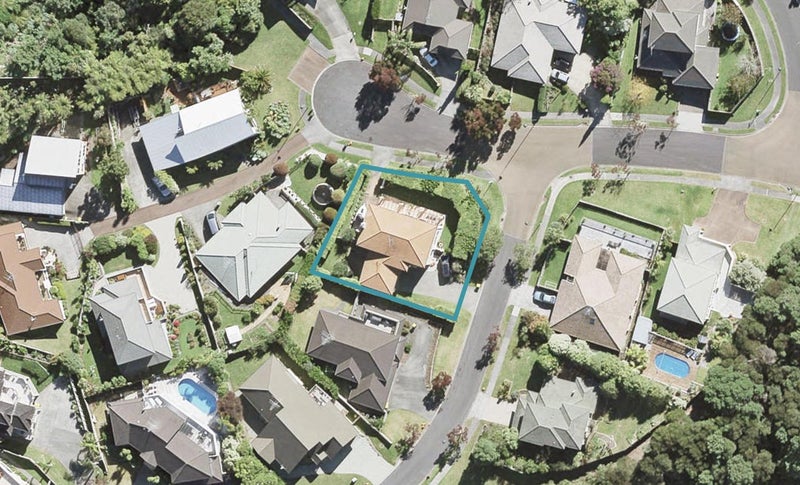 30 Woodridge Avenue, Northcross, Auckland - Carousel 1