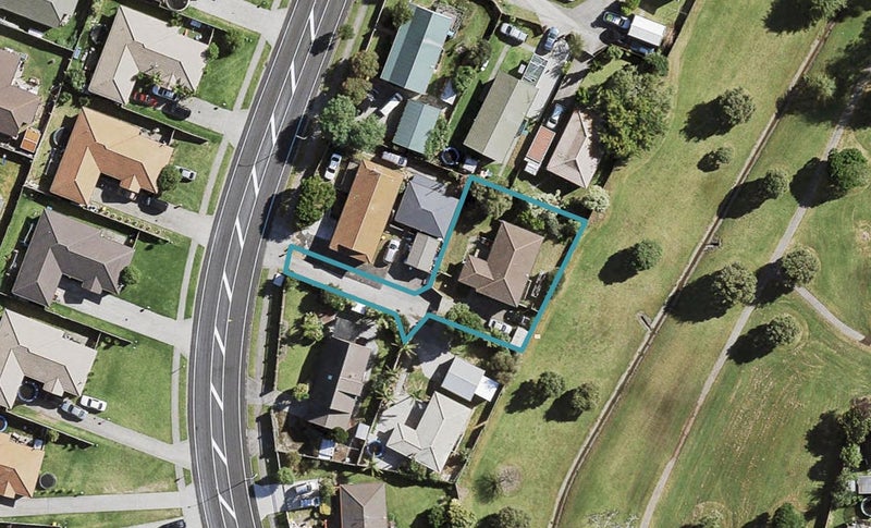 57 Etherton Drive, Weymouth, Auckland - Carousel 1