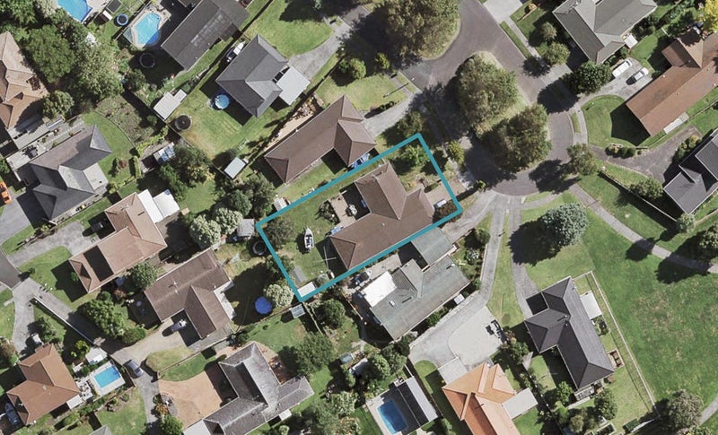15 Brockton Avenue, Conifer Grove, Takanini - Carousel 1