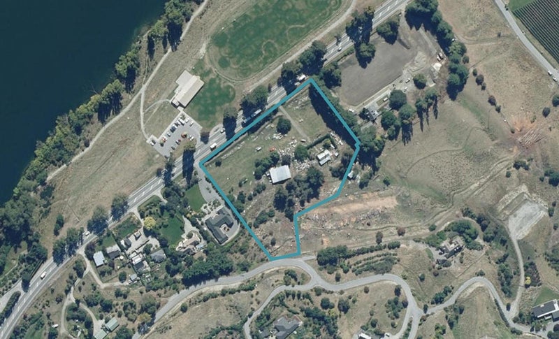726 LAKE HAYES-ARROW JUN - Carousel 1