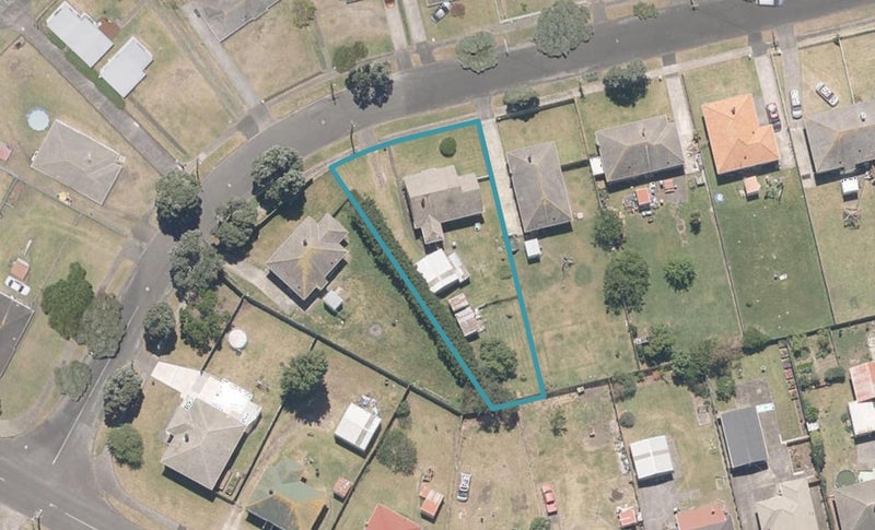 17 Maire Street, Gonville, Whanganui - Carousel 1