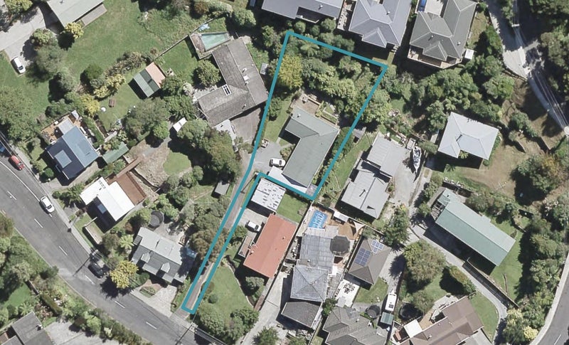 15 Forest Road, Pinehaven, Upper Hutt - Carousel 1