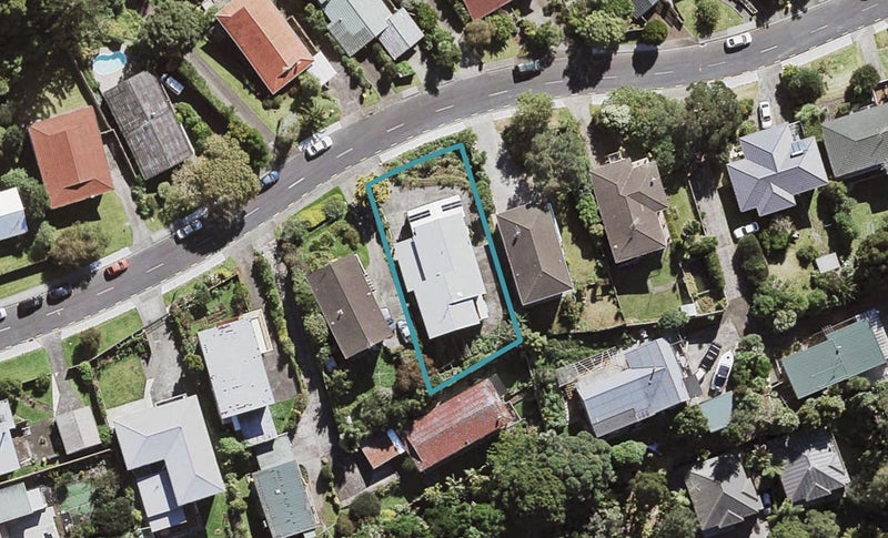 11 McDowell Crescent, Hillcrest, Auckland - Carousel 1