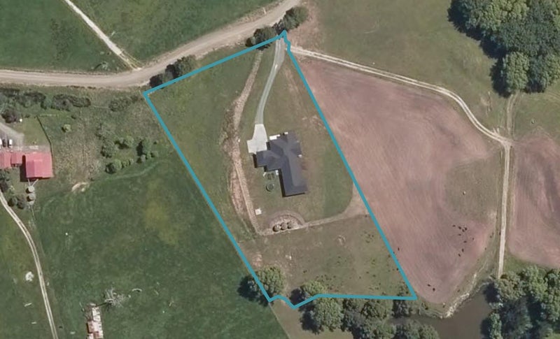 143 Whaka Street, Maungaturoto, Maungaturoto - Carousel 1