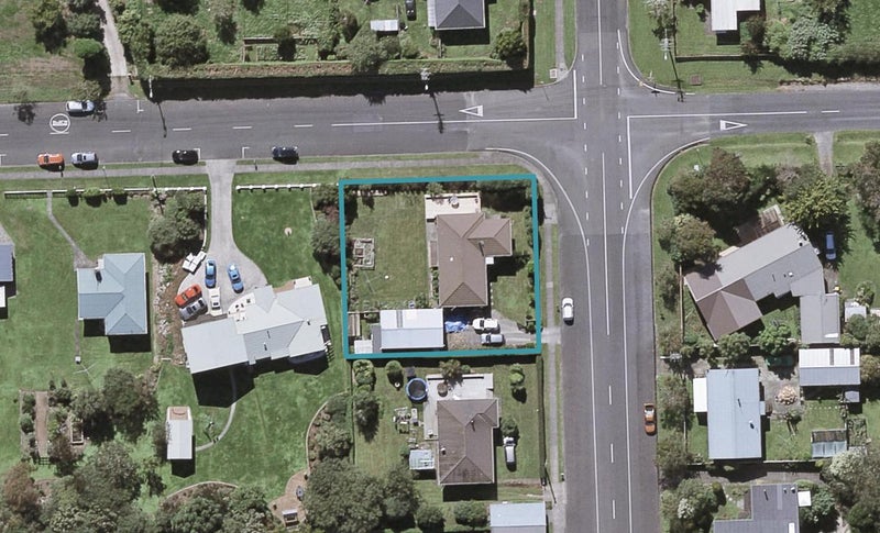 182 Richmond Road, LEPPERTON, NEW PLYMOUTH - Carousel 1