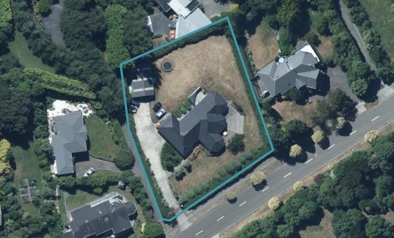 83 Joseph Banks Drive, Whitby, Porirua - Carousel 1