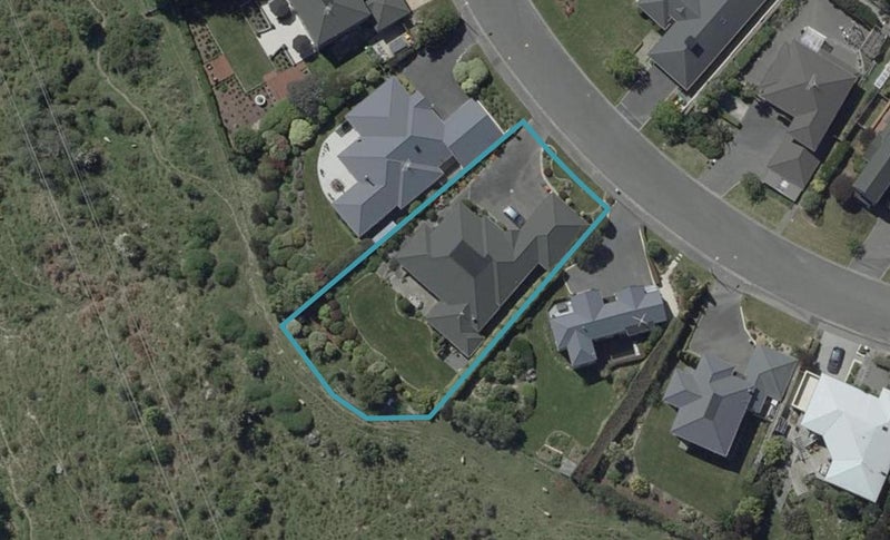 32 Highcrest Heights, Westmorland, Christchurch - Carousel 1