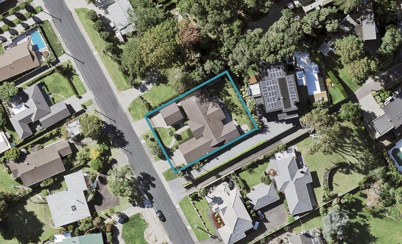 213 Bleakhouse Road, Mellons Bay, Auckland - Carousel 1