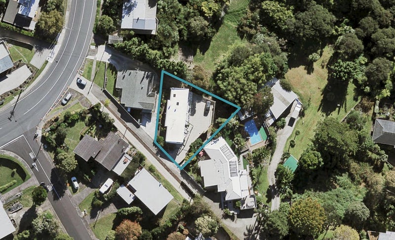 27A Sunset Road, Totara Vale, Auckland - Carousel 1