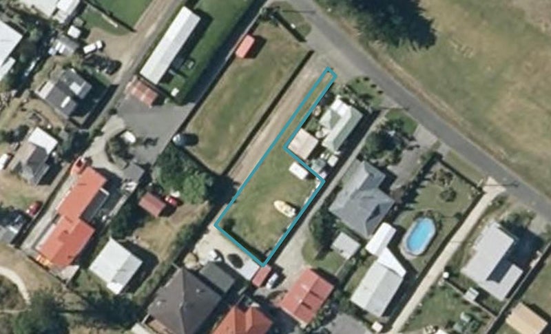 8A Hall Place, Foxton Beach, Foxton - Carousel 1