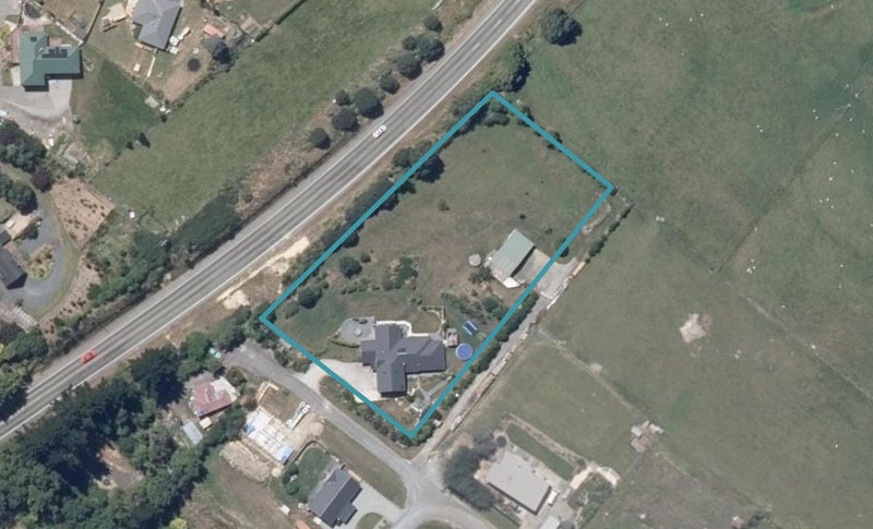3 George Street, Waihola, Milton - Carousel 1