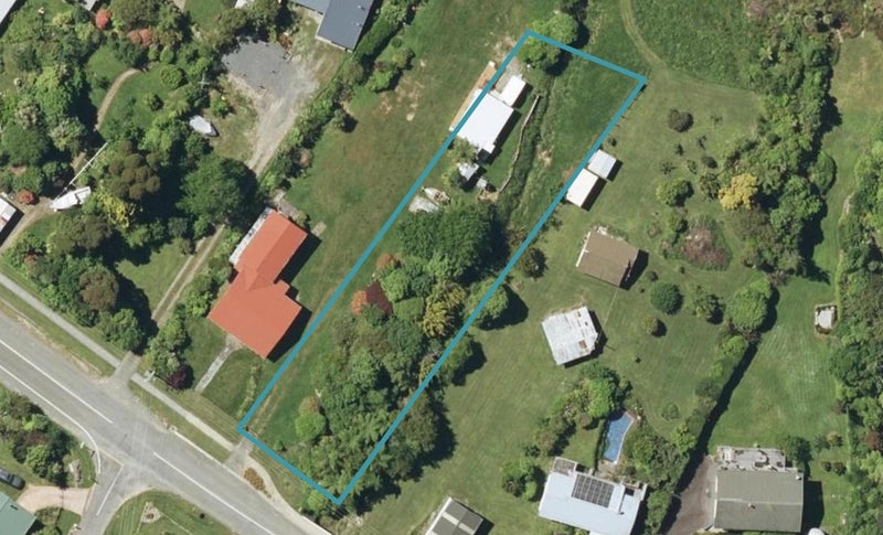 2327 Queen Charlotte Drive, Ngakuta Bay - Carousel 1
