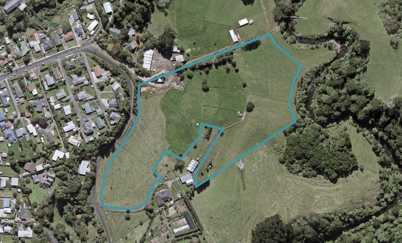 33 Saxton Road, Upper Vogeltown, New Plymouth - Carousel 1