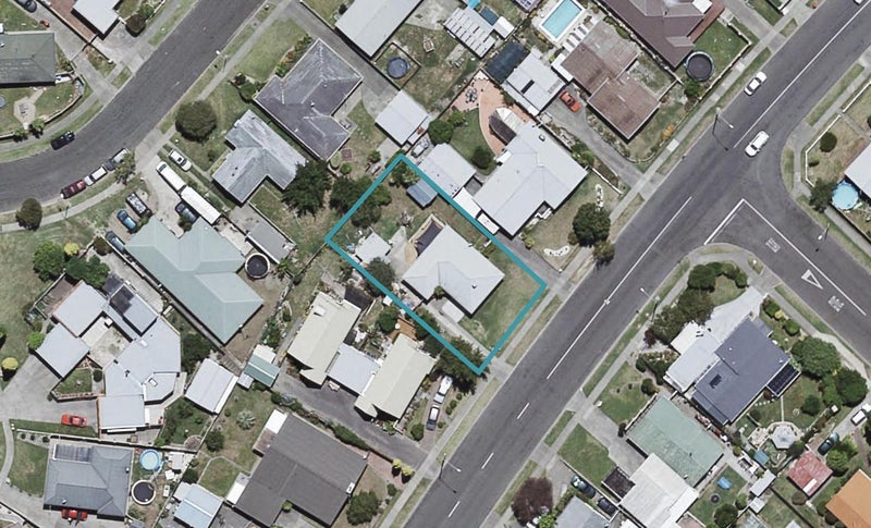 14 York Avenue, Tamatea, Napier - Carousel 1
