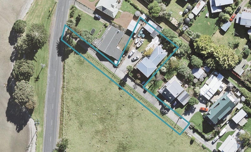 21 Kawakawa Bay Coast Road, Kawakawa Bay, Kawakawa Bay - Carousel 1