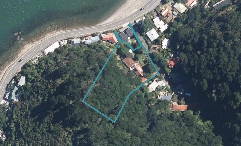 2 Waerenga Road, Days Bay, Lower Hutt - Carousel 1