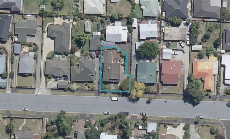17 East Street, Claudelands, Hamilton - Carousel 1