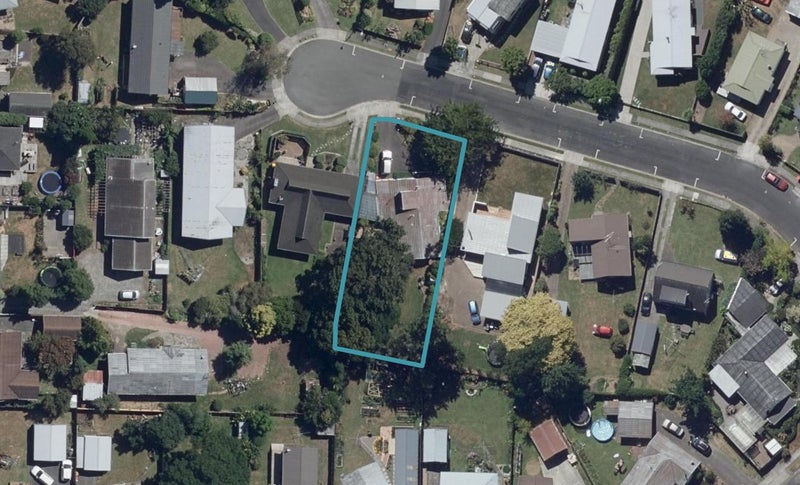 9 Camellia Place, Hamilton Lake, Hamilton - Carousel 1