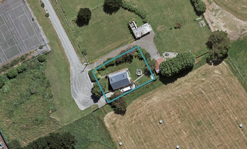 122 Severn Street, Clifton, Invercargill - Carousel 1
