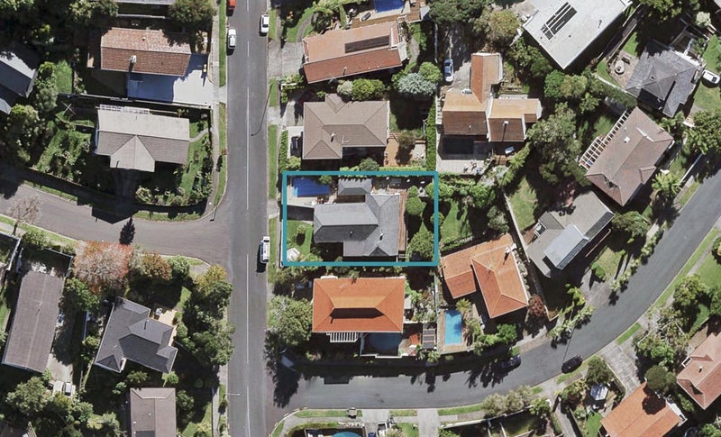 44 Porritt Avenue, Chatswood, Auckland - Carousel 1