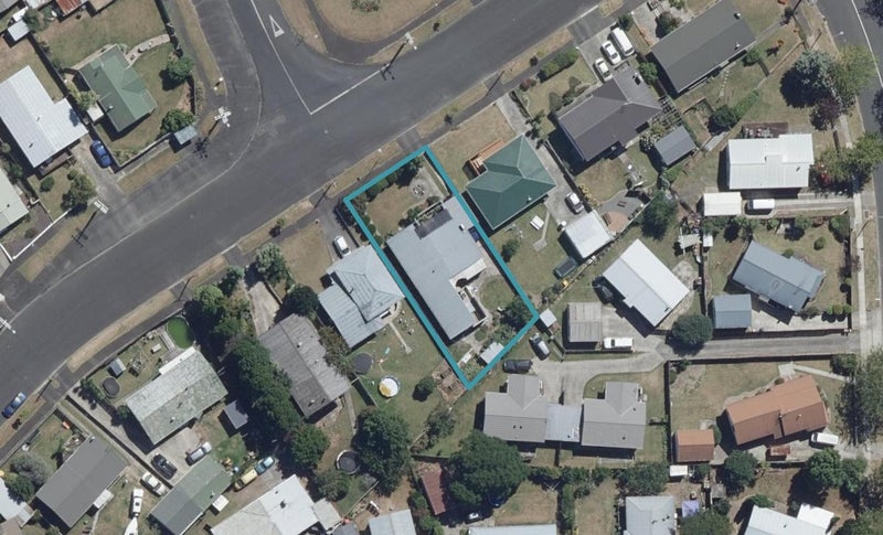 7 Fitzroy Avenue, Fitzroy, Hamilton - Carousel 1