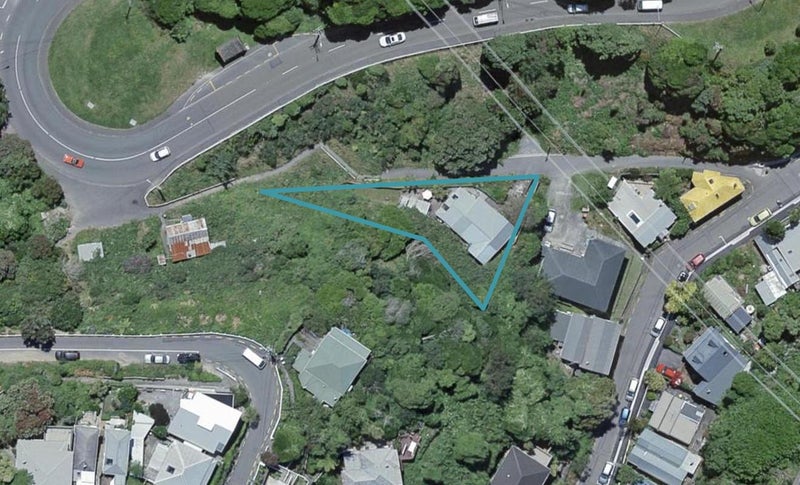 30A Holloway Road, Aro Valley, Wellington - Carousel 1