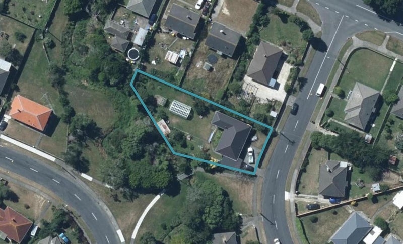 4 Gear Terrace, Ranui, Porirua - Carousel 1
