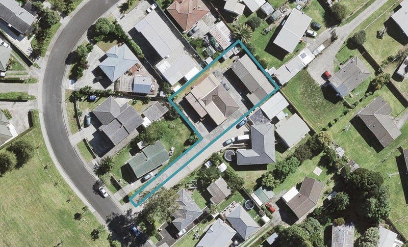 1/18 Tabitha Crescent, Henderson, Auckland - Carousel 1