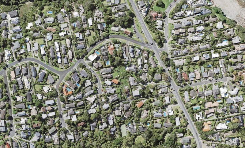 8/8 Park Rise, Campbells Bay, Auckland - Carousel 1
