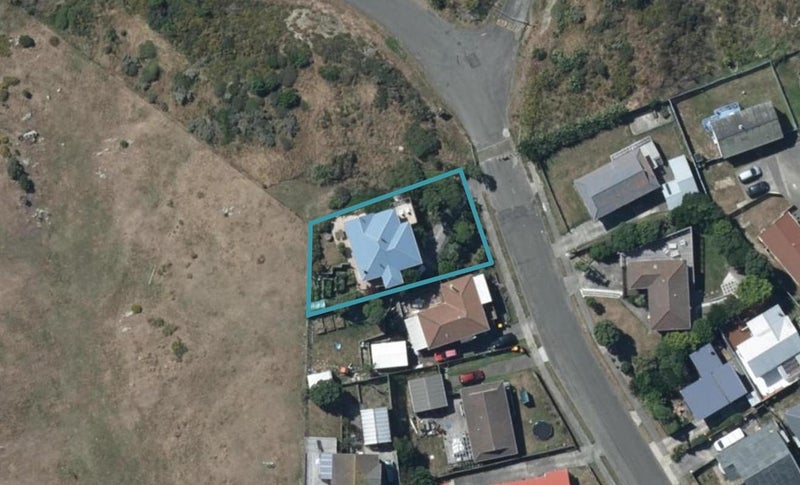 23 Moki Street, Titahi Bay, Porirua - Carousel 1