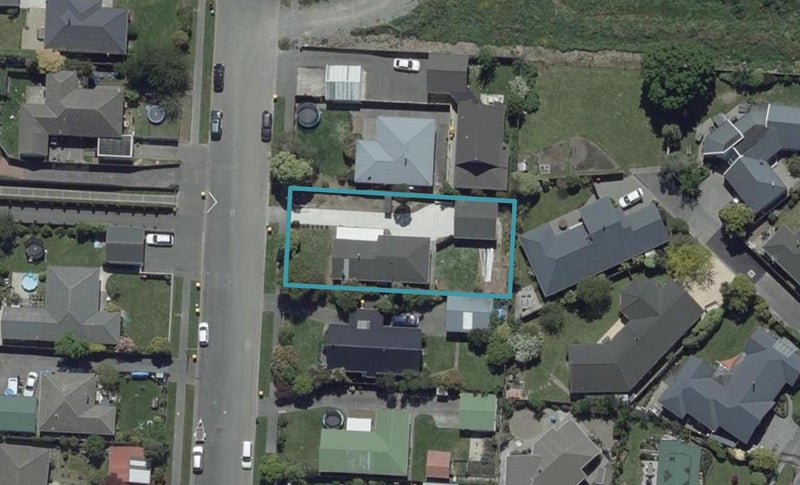 12 Grimseys Road, Redwood, Christchurch - Carousel 1