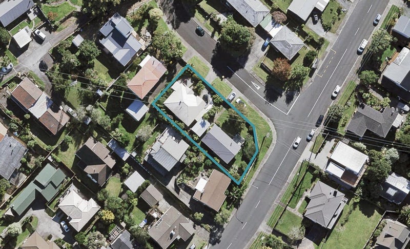 1/2A Leigh Terrace, Bayview, Auckland - Carousel 1