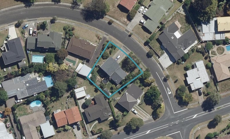 46 Clements Crescent, Queenwood, Hamilton - Carousel 1